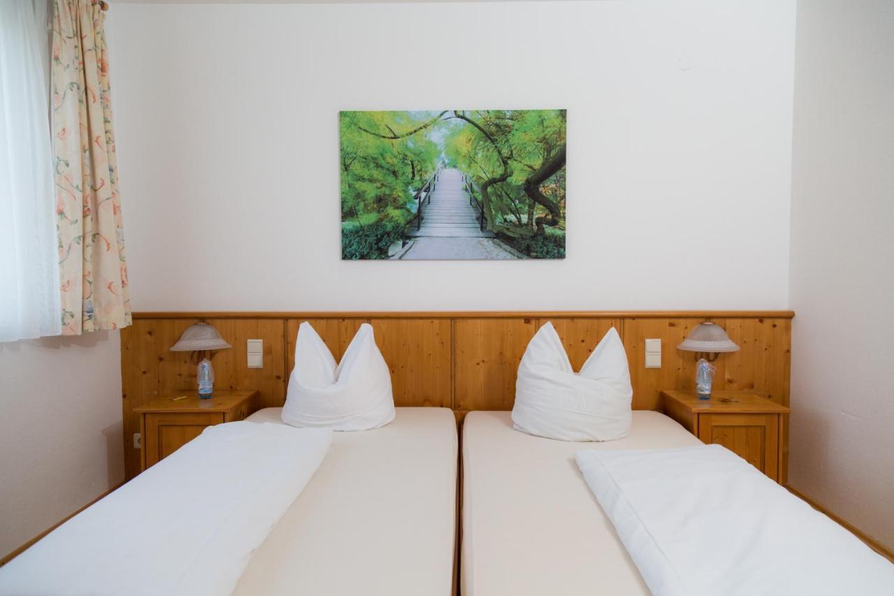 Alter Wirt Putzbrunn Hotel Ngoại thất bức ảnh