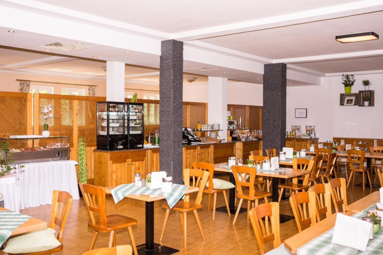 Alter Wirt Putzbrunn Hotel Ngoại thất bức ảnh
